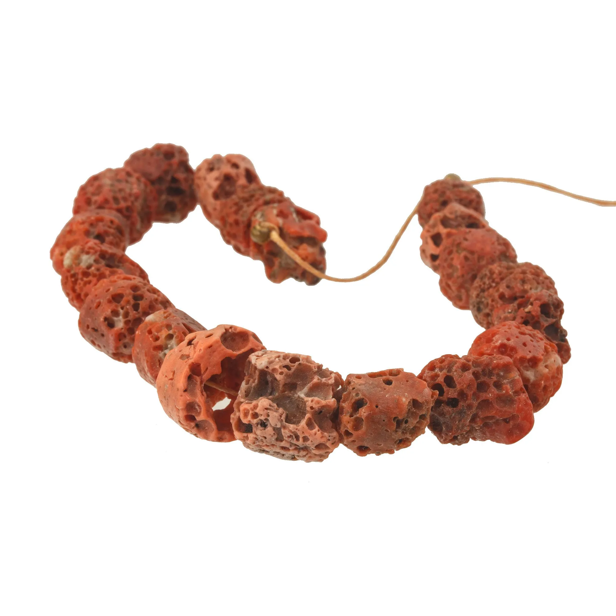 Antique Natural Mediterranean Coral Beads. 20 beads, 1 Str. b4-cor460
