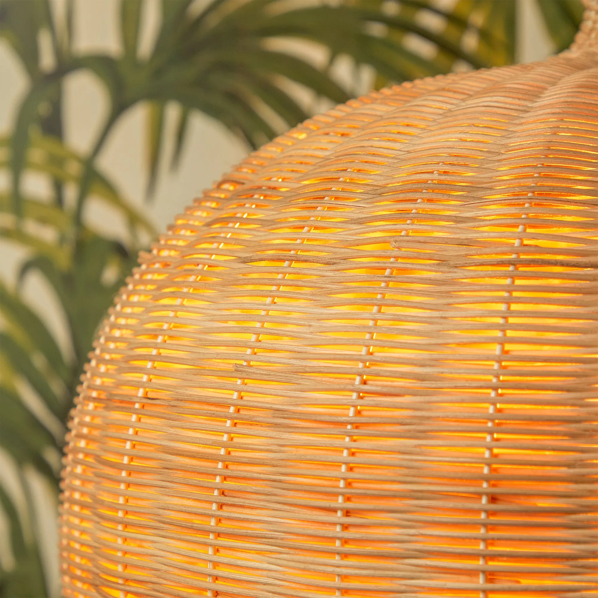 Bellamy pendant in natural cane