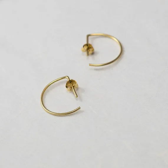 Line hoop earrings N°7 in silver or gold