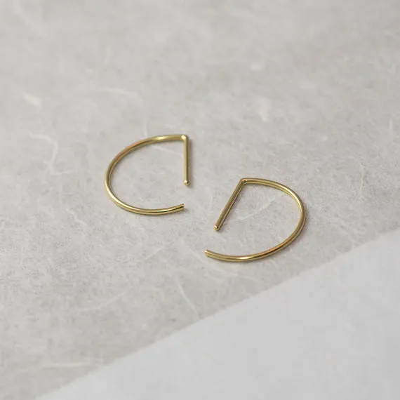 Line hoop earrings N°7 in silver or gold