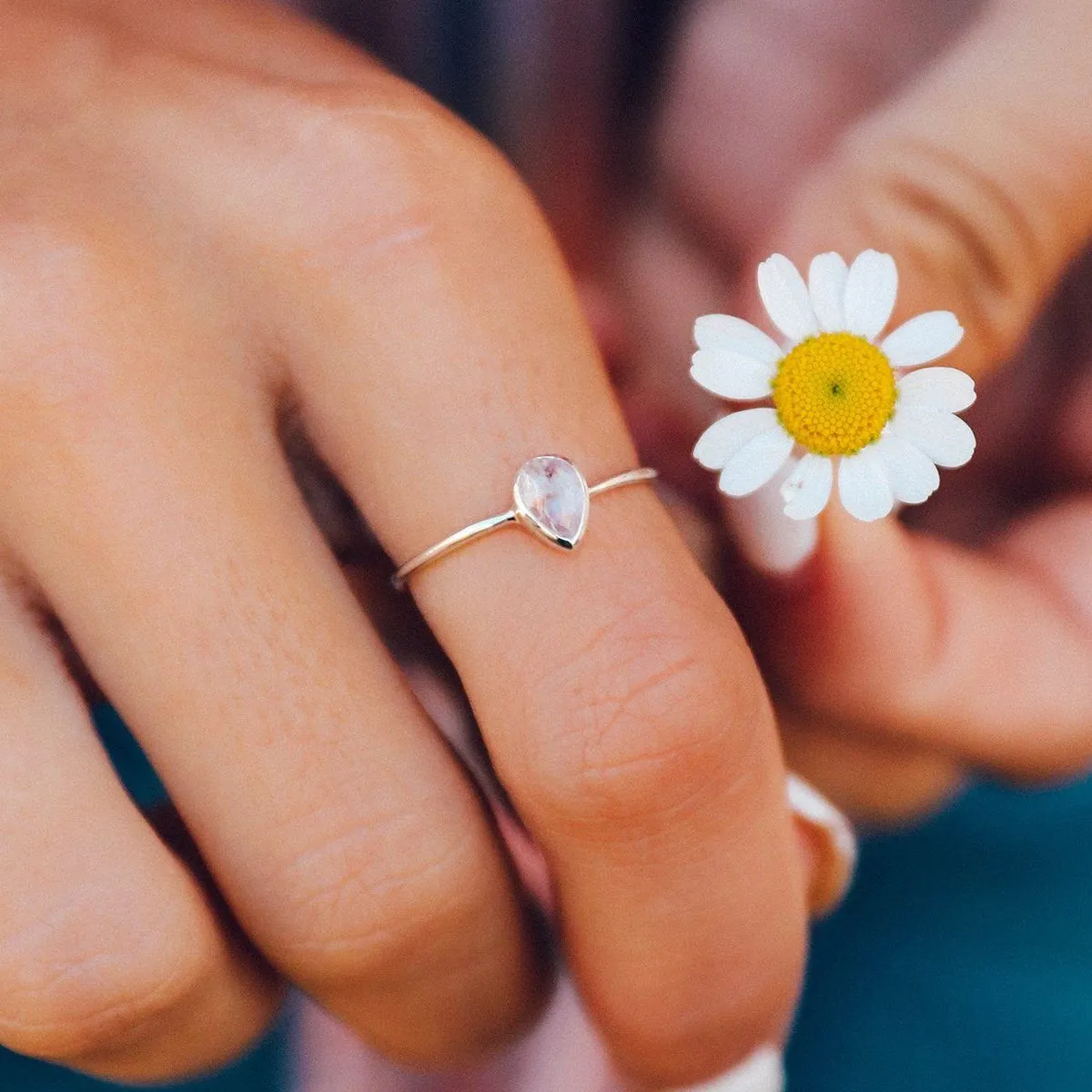 Moonstone Teardrop Ring (Silver)