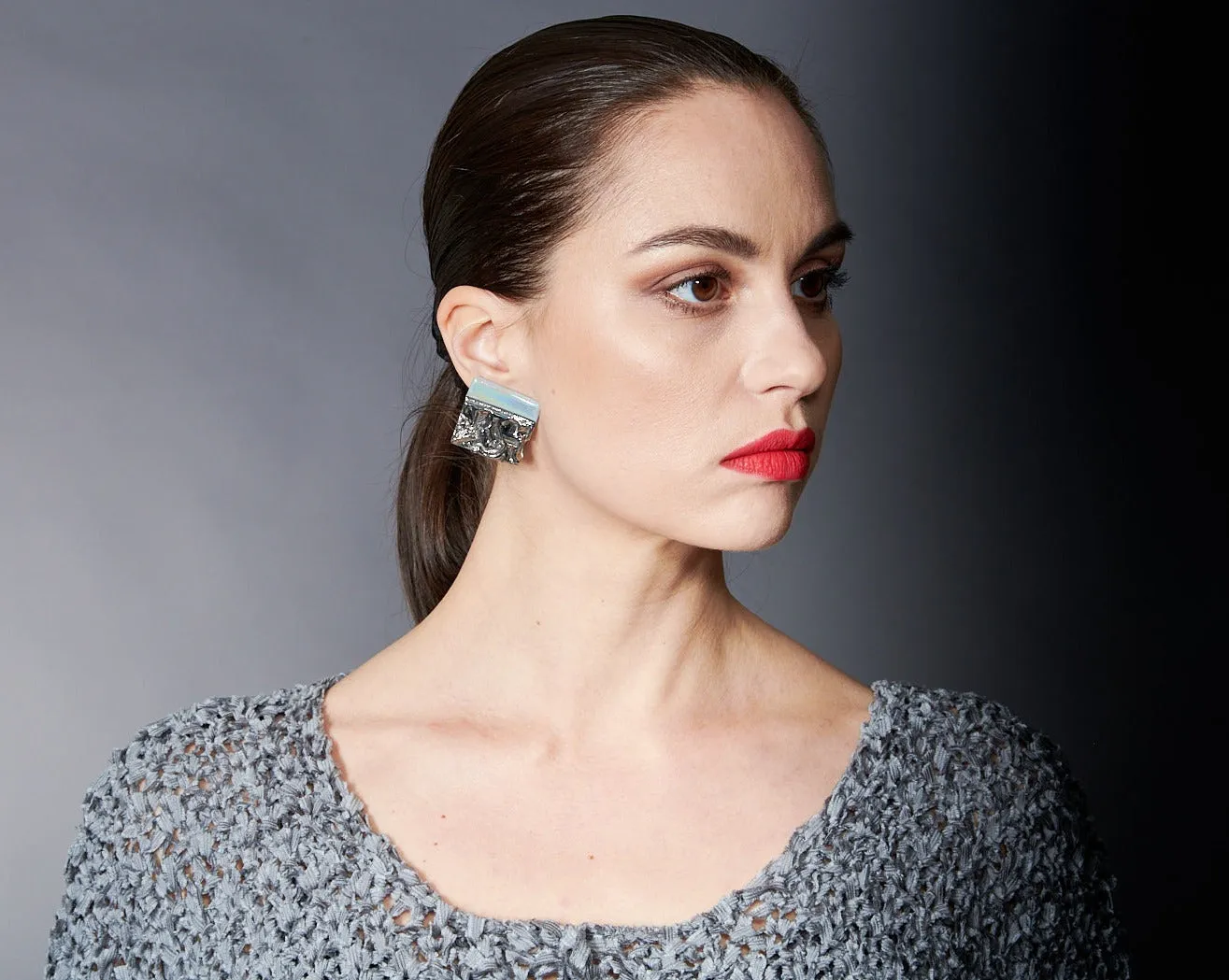 Special Effects, Ceramic, 1 1/2" Diamond Plate earrings in gray platinum